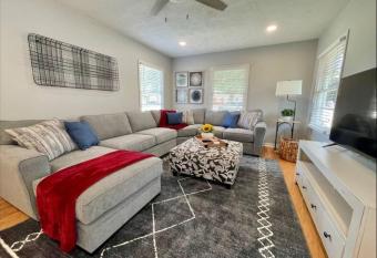 Mary Lake Hideaway allows 18 year olds to book a room