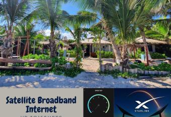 Lunazul Eco-Caba  a Frente al Mar has Balcony rooms