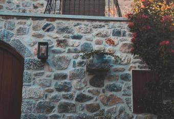 Kagiampakis Concept Residences II has Balcony rooms