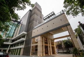 The Pristine Hotel allows 18 year olds to book a room