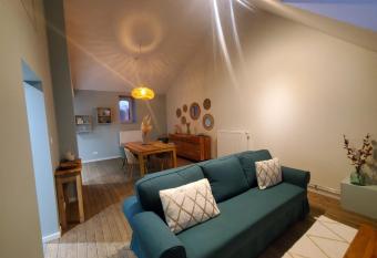 Le Kiosque has Balcony rooms