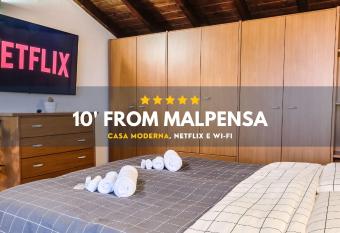 [10  from Malpensa] Casa Moderna, Netflix & WI-FI has Balcony rooms