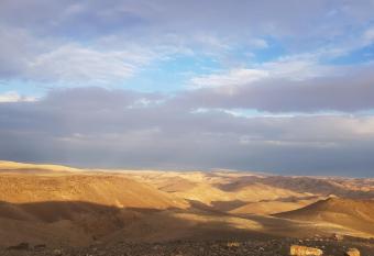 Sun, Mountain & Adventure - Suite allows 18 year olds to book a room