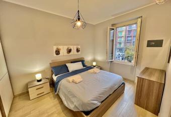 [Metro-apartment]: fabolous flat has Balcony rooms