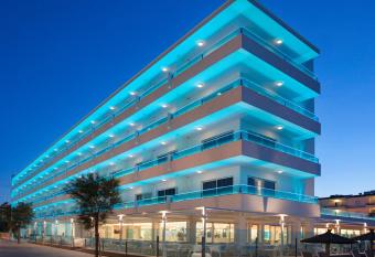 The Sea Hotel by Grupotel - Adults Only allows 18 year olds to book a room