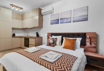 Studio Win Herastrau has Balcony rooms