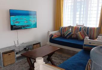 Elna s Haven Diani Palms - 5min walk to the beach, serene and culinary services has Balcony rooms