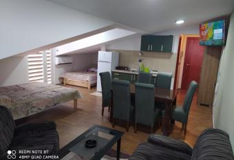 Apartman Studio AGAPE has Balcony rooms