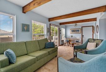 Beach House In Indian Shores has Balcony rooms