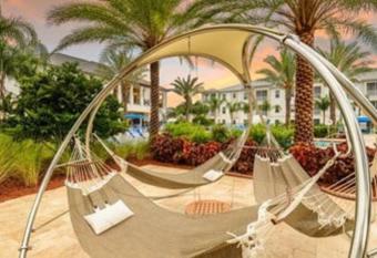 Boho Resort 75inch TV, King Bed, Pets with fee, Near Baptist South has Balcony rooms