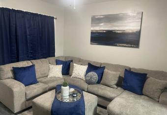 Hidden Gem Downtown Memphis! Gated Condo FREE Parking allows 18 year olds to book a room