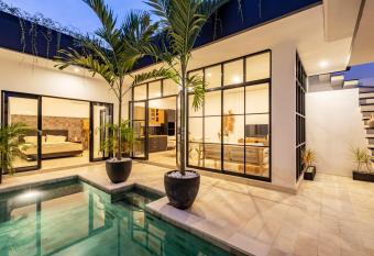 Couples Villa Arca 1 BR-Private Pool & Wifi allows 18 year olds to book a room