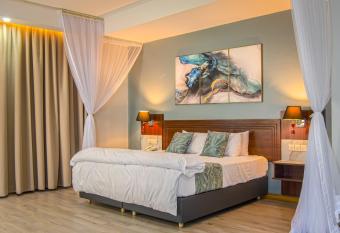 La Fattoria Resort has rooms with a private hot tub