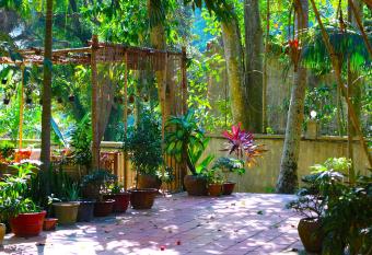 Casa Kep Garden Caf   and Guesthouse has Balcony rooms