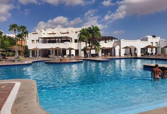 Domina the lovely allows 18 year olds to book a room