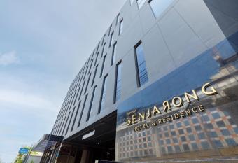 Benjarong Hotel Bangkok allows 18 year olds to book a room