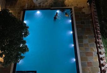 The Granary Farm by Alba Pools has Balcony rooms