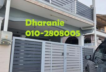 Roomstay Lotus 7 KKB has Balcony rooms