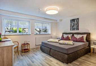 Helms has Balcony rooms