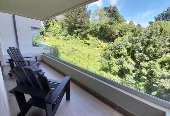 Espectacular Depto 2D2B, Frente al Lago y Parking Servicio HOM allows 18 year olds to book a room