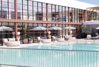 Seth Port Ciutadella has Balcony rooms