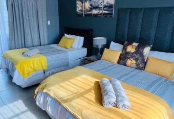 Bloubrak Gastehuis has Balcony rooms