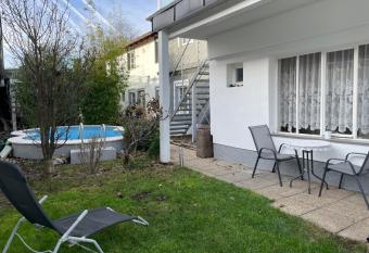 Cheap Outlet Center Apartment with Pool has Balcony rooms