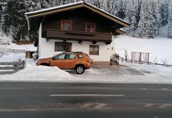 Haus Spertental has Balcony rooms