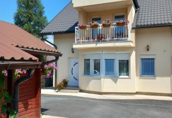 Konak Cicovi   has Balcony rooms