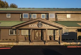 Icon Inn has Balcony rooms