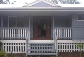 Near to Everything Ensuite has Balcony rooms