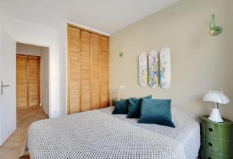 Appartement Arty - 2 pi  ces lumineux et fonctionnel proche de tout has Balcony rooms