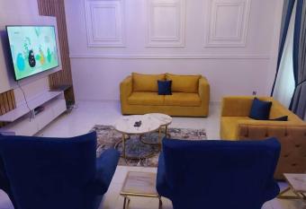 Ford Home 3 Bedroom Apartment allows 18 year olds to book a room