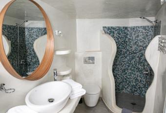 Vogue Suites allows 18 year olds to book a room