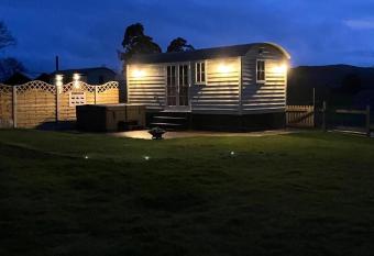 Sunflower has rooms with a private hot tub