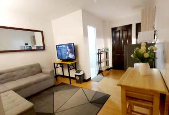 Cozy 1 Bedroom in Imus, Cavite has Balcony rooms