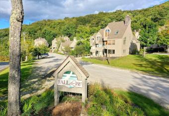 Fall Line Condos by Killington VR - 2 Bedrooms has Balcony rooms