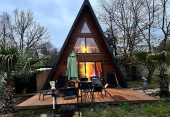 Bungalov ev allows 18 year olds to book a room