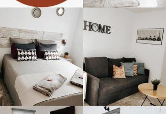 Villa Mia has Balcony rooms