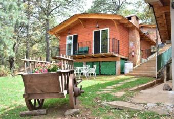 Caba  a Chefora has Balcony rooms