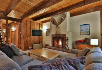 Hemlock Ridge 2B- Charming two floor condo in the heart of Killington, Perfect! condo has Balcony rooms