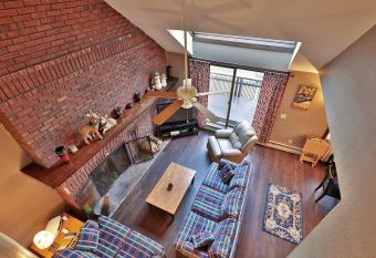 Sunrise Timberline- 3BR, 2BA Ski In Ski Out Condo condo has Balcony rooms