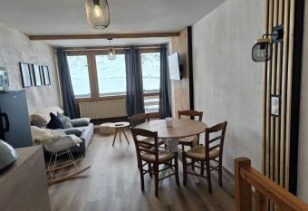 T2 Cosy au pied des pistes has Balcony rooms