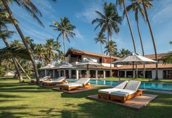 Villa Thamburu, Bentota allows 18 year olds to book a room