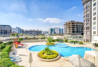 LOFTS by ELEGANT allows 18 year olds to book a room