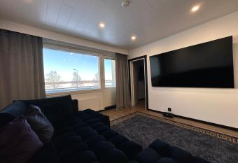 Spectacular River View - Downtown Rovaniemi allows 18 year olds to book a room