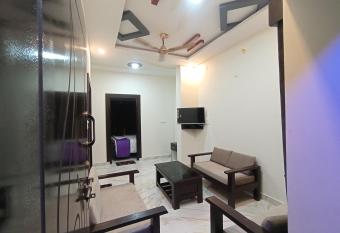 The golden homes p1 has Balcony rooms