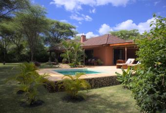 Cameleon Golf House has Balcony rooms