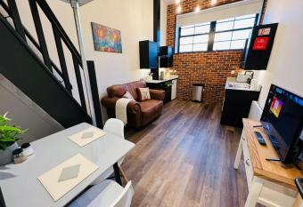 Apartment 7 Sullivan House allows 18 year olds to book a room