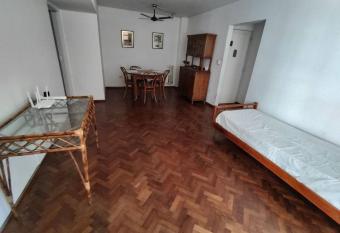 Departamento c  ntrico en Rosario has Balcony rooms